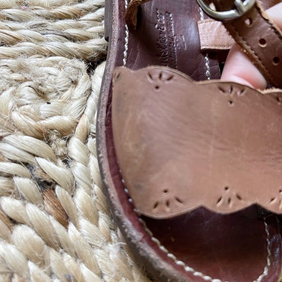 •SOLD• Adelisa & Co Bella Sandals size 6 - Picture 4 of 4